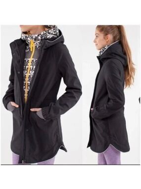 * Ivivva Black Soft Shell Rain Jacket Size 8